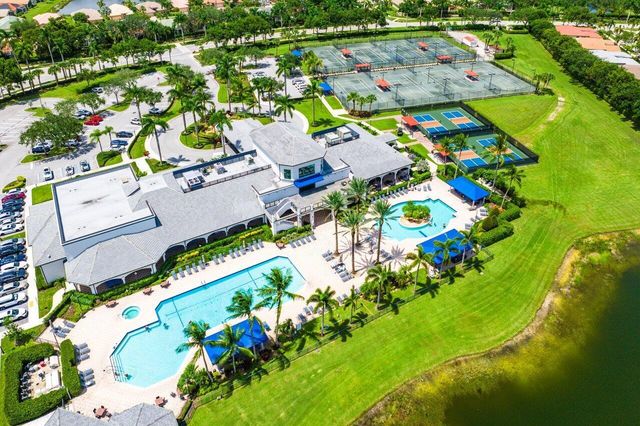 8451 Logia Circle, Boynton Beach, FL 33472