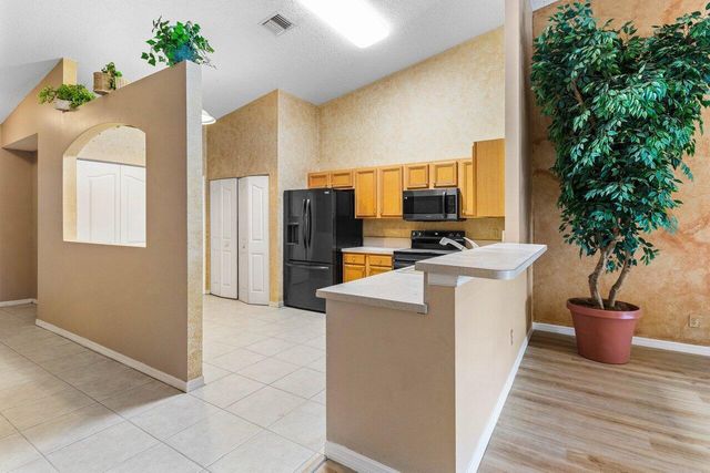 8451 Logia Circle, Boynton Beach, FL 33472