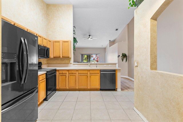 8451 Logia Circle, Boynton Beach, FL 33472