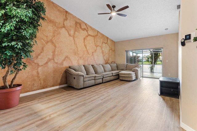 8451 Logia Circle, Boynton Beach, FL 33472