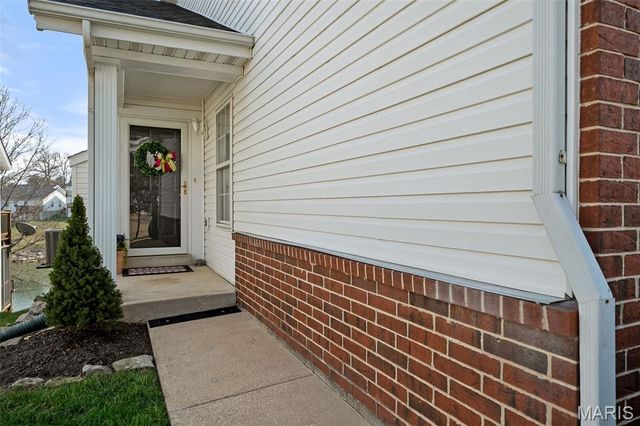 1034 Big Bend Crossing Drive, Manchester, MO 63088