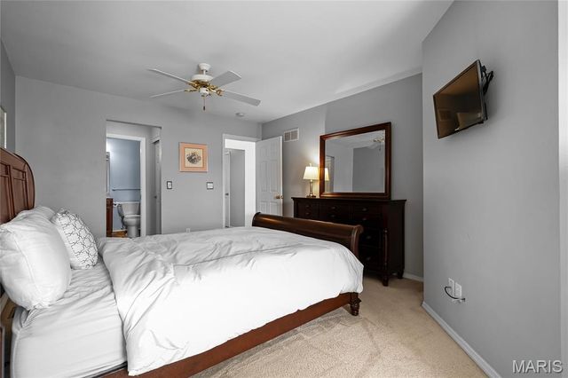 1034 Big Bend Crossing Drive, Manchester, MO 63088