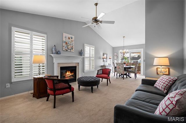 1034 Big Bend Crossing Drive, Manchester, MO 63088