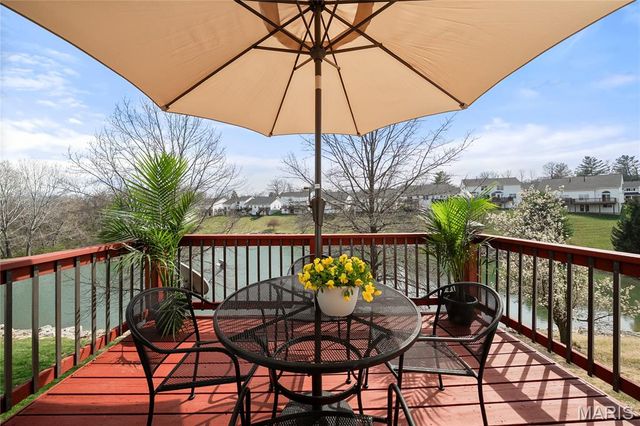 1034 Big Bend Crossing Drive, Manchester, MO 63088