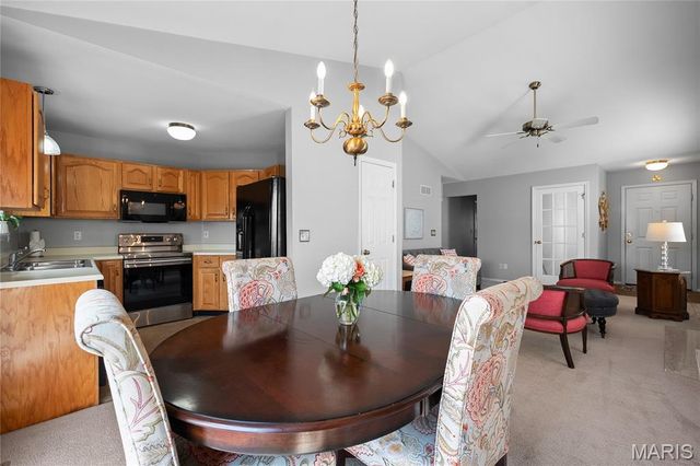 1034 Big Bend Crossing Drive, Manchester, MO 63088