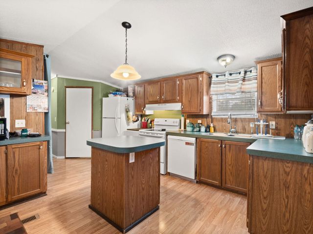 335 Ebbie Perkins, Deridder, LA 70634