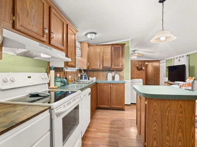 335 Ebbie Perkins, Deridder, LA 70634