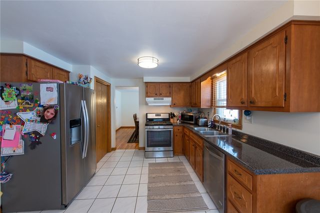 2093 Melwood Rd, Allegheny Twp, PA 15656