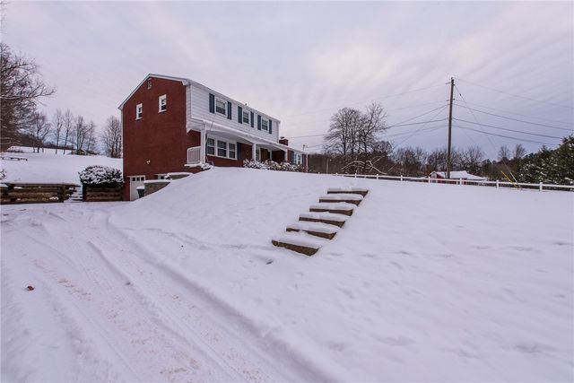 2093 Melwood Rd, Allegheny Twp, PA 15656