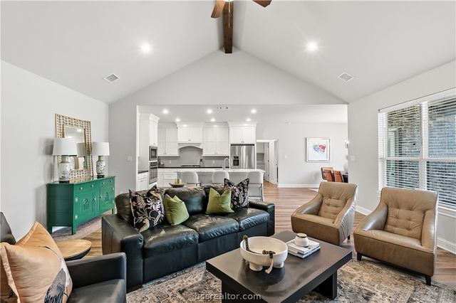 10468 Cornwall Lane, Iola, TX 77861