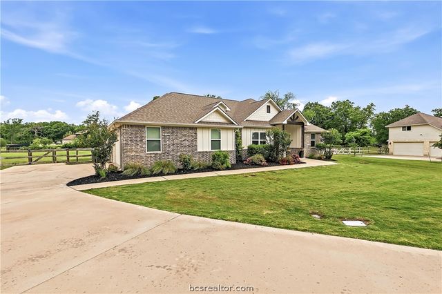 10468 Cornwall Lane, Iola, TX 77861