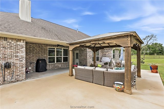 10468 Cornwall Lane, Iola, TX 77861