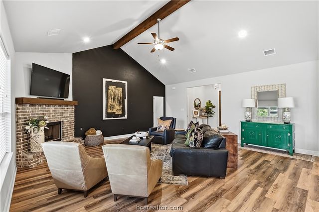 10468 Cornwall Lane, Iola, TX 77861
