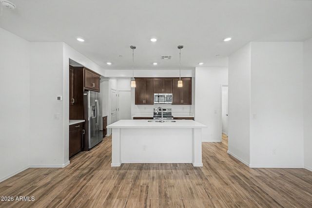1917 E HAMPTON Lane 104, Gilbert, AZ 85295