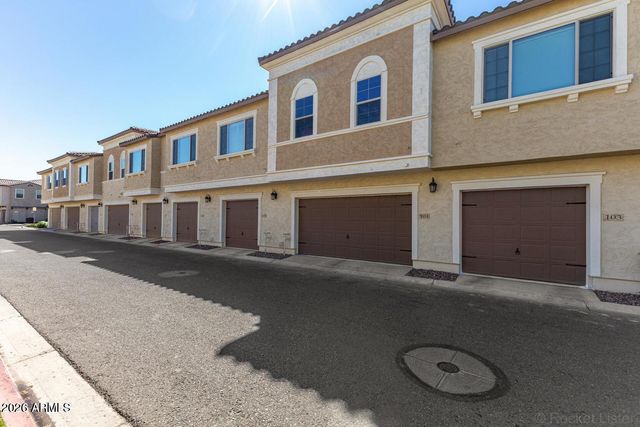 1917 E HAMPTON Lane 104, Gilbert, AZ 85295