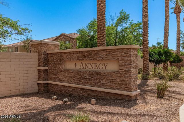 1917 E HAMPTON Lane 104, Gilbert, AZ 85295