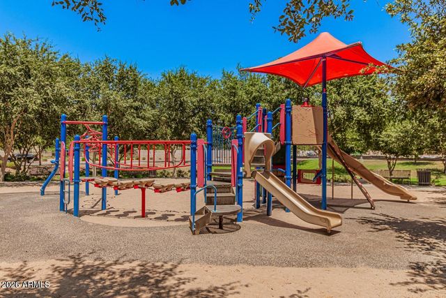 1917 E HAMPTON Lane 104, Gilbert, AZ 85295