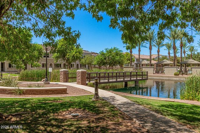 1917 E HAMPTON Lane 104, Gilbert, AZ 85295