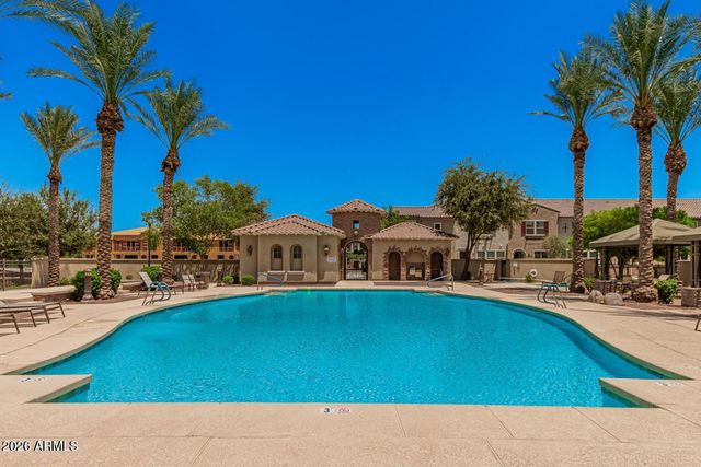 1917 E HAMPTON Lane 104, Gilbert, AZ 85295