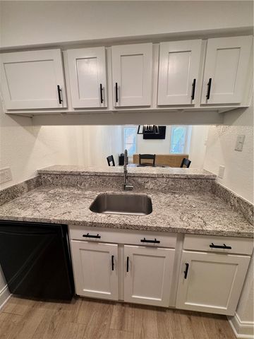 1500 Olympia Way 19, College Station, TX 77840