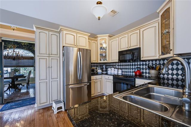 9 Willow Drive, Palmer Twp, PA 18045