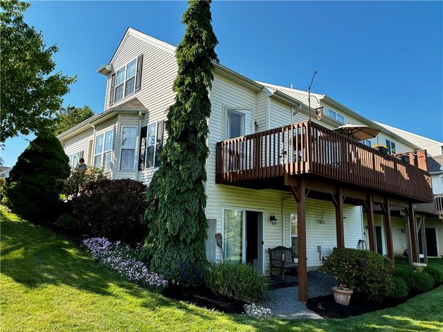 9 Willow Drive, Palmer Twp, PA 18045