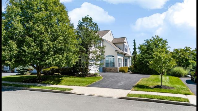 9 Willow Drive, Palmer Twp, PA 18045
