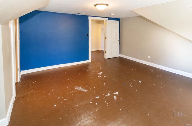 208 E Delaware Street, Evansville, IN 47711