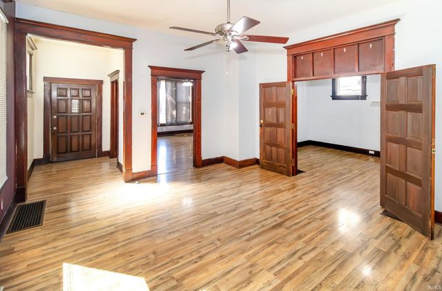 208 E Delaware Street, Evansville, IN 47711
