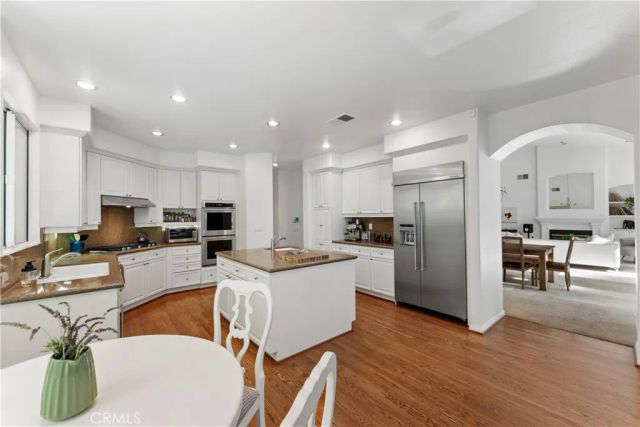 21212 Stoneford Court, Topanga, CA 90290