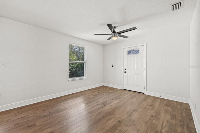 210 E CLUSTER AVENUE, Tampa, FL 33604
