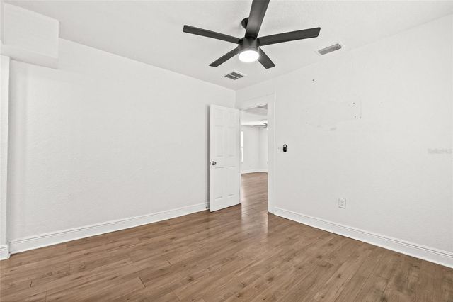 210 E CLUSTER AVENUE, Tampa, FL 33604