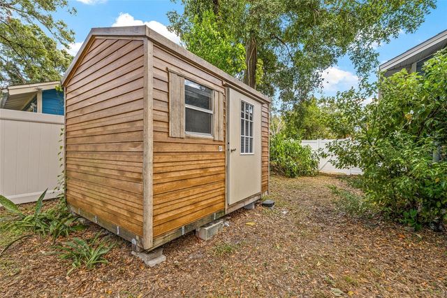 210 E CLUSTER AVENUE, Tampa, FL 33604