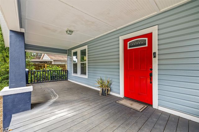 210 E CLUSTER AVENUE, Tampa, FL 33604