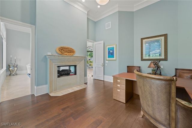 6489 Highcroft DR, Naples, FL 34119