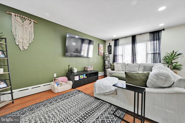439 MAIN ST, Oley, PA 19547
