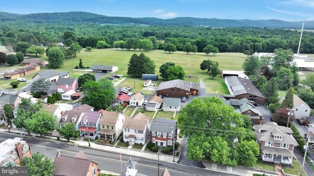 439 MAIN ST, Oley, PA 19547