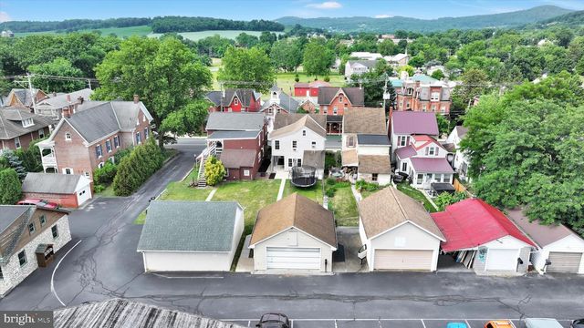 439 MAIN ST, Oley, PA 19547