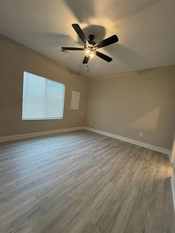 12945-12947 E Blake St, Wichita, KS 67230