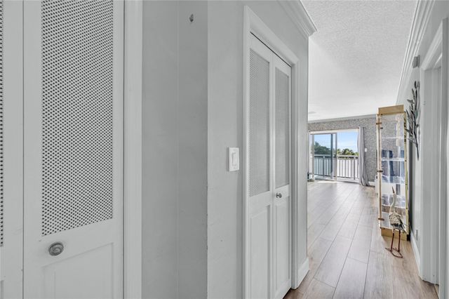 720 Orton Avenue 505, Fort Lauderdale, FL 33304