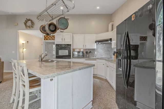 7272 Lupine Drive, Sanger, CA 93657