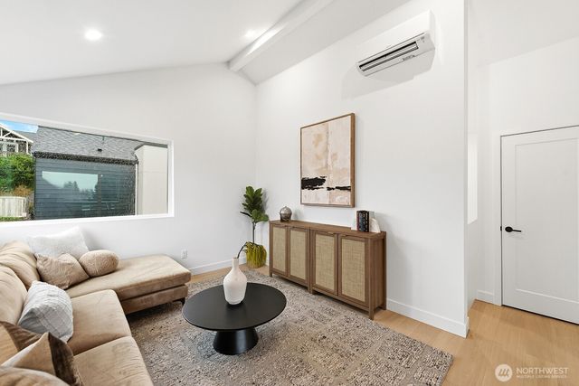 3808 42nd Avenue SW, Seattle, WA 98116