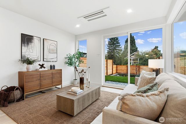 3808 42nd Avenue SW, Seattle, WA 98116