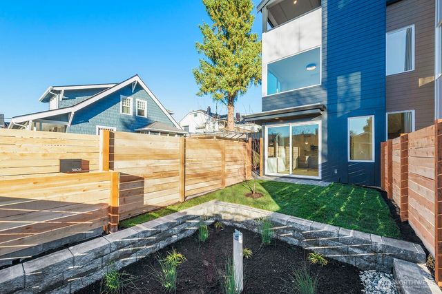 3808 42nd Avenue SW, Seattle, WA 98116