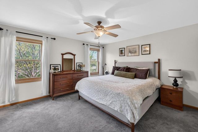 2877 Larkspur Lane, Fitchburg, WI 53711