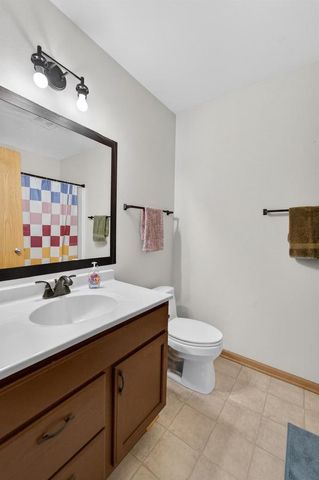 2877 Larkspur Lane, Fitchburg, WI 53711