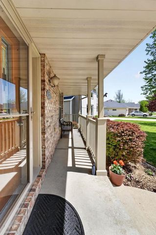 2877 Larkspur Lane, Fitchburg, WI 53711