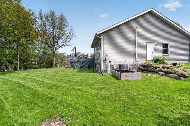 2877 Larkspur Lane, Fitchburg, WI 53711
