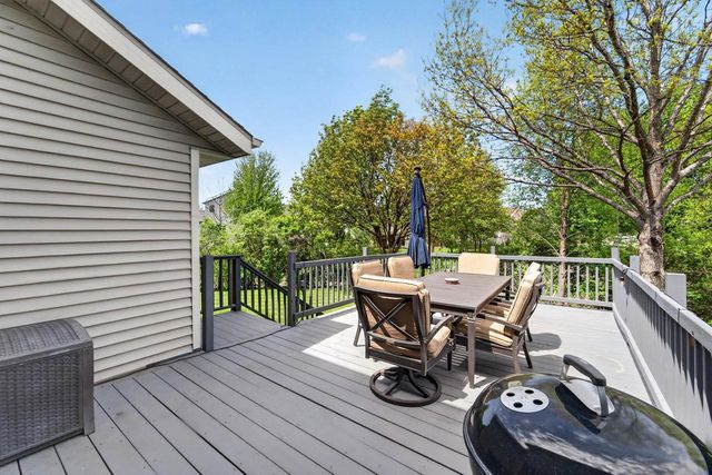 2877 Larkspur Lane, Fitchburg, WI 53711