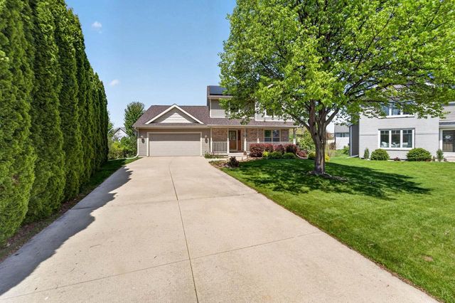 2877 Larkspur Lane, Fitchburg, WI 53711